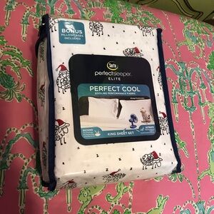 Serta perfectsleeper elite perfect cool Christmas santa sheep sheet set king
